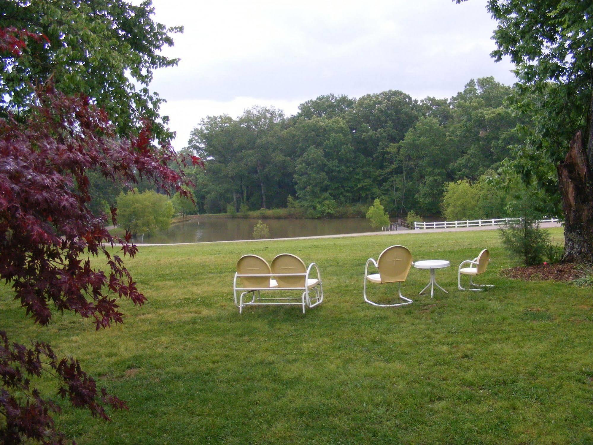 הרננדו Meadow View Farm Bed & Breakfast מראה חיצוני תמונה